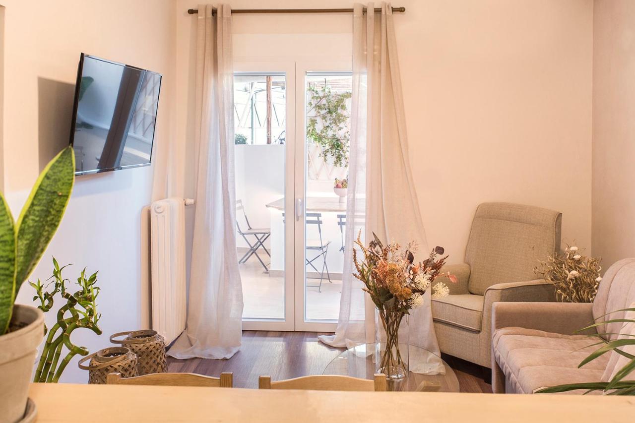Luxury Apartment With Jacuzzi Close To Acropolis - Living Stone Zircon Athena Bagian luar foto